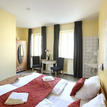 Hostel Kolping Im Warsberger Hof *