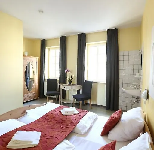 Albergue Kolping Im Warsberger Hof *